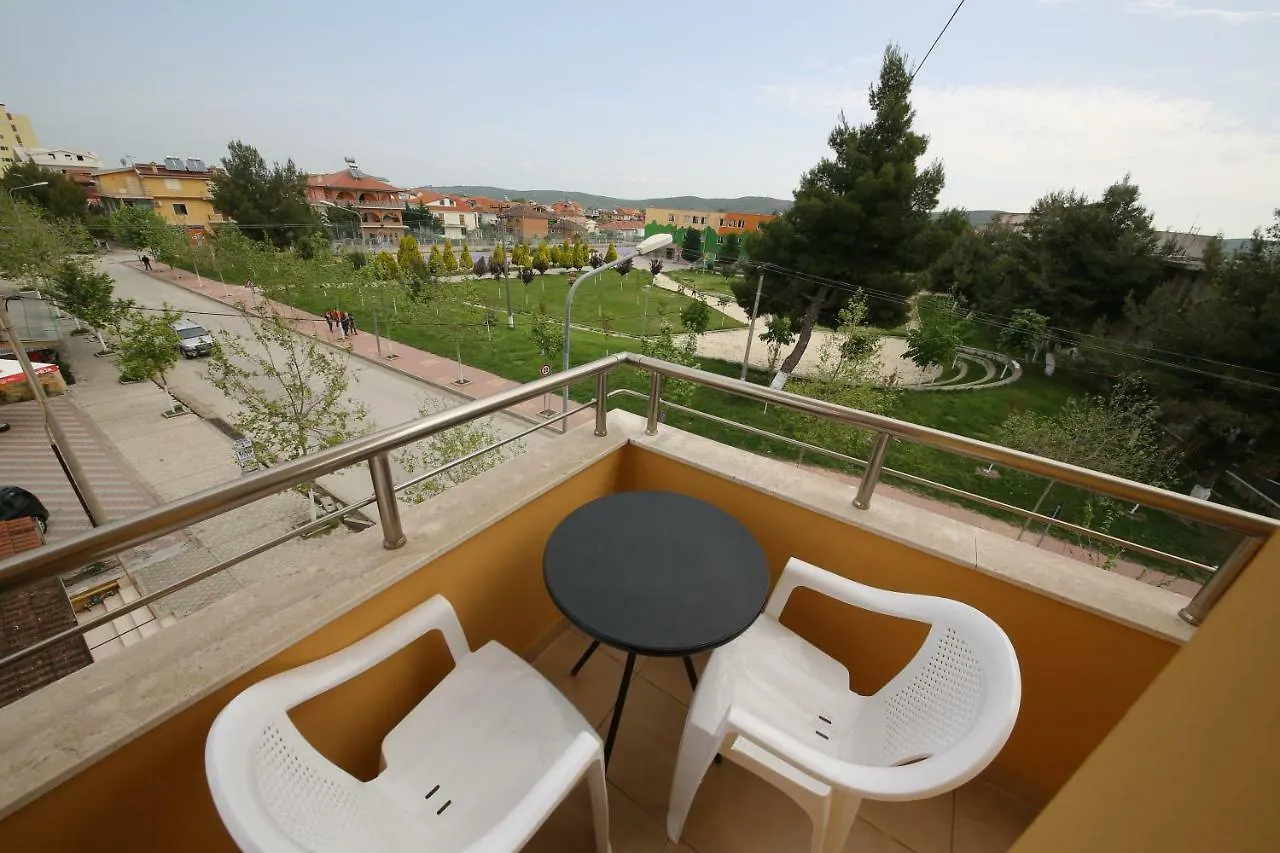 Andrea Bashuri Hotel Divjake